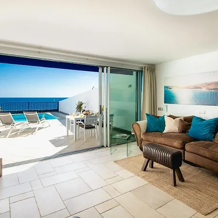 Villa Frontline 25, Modern Coastal Design With Amazing Views *
