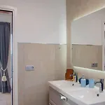 Villa Frontline 25, Modern Coastal Design With Amazing Views *