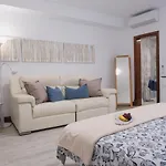 Villa Frontline 25, Modern Coastal Design With Amazing Views